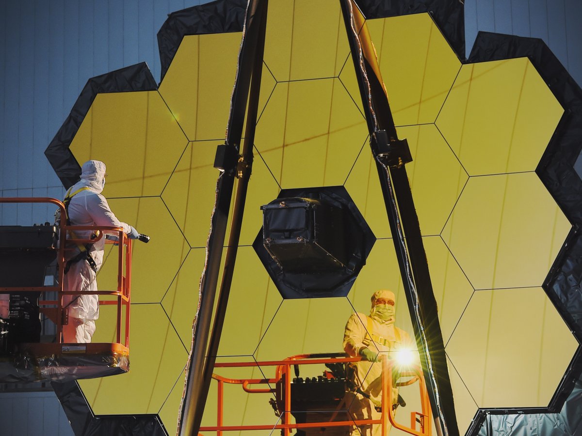 Engineers conduct an inspection on NASA's James Webb Space Telescope. (NASA/Chris Gunn)