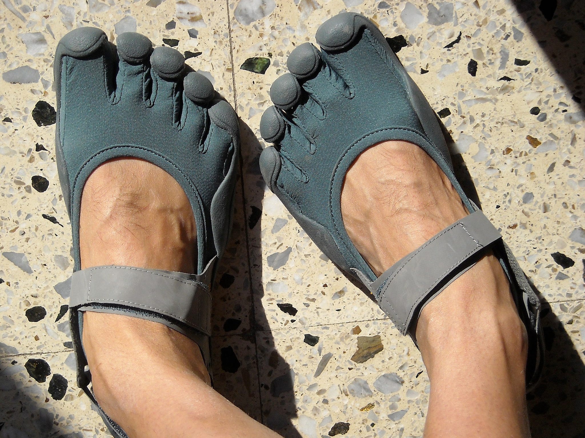 A pair of Vibram Five Finger minimalist shoes. (Wikimedia Commons)