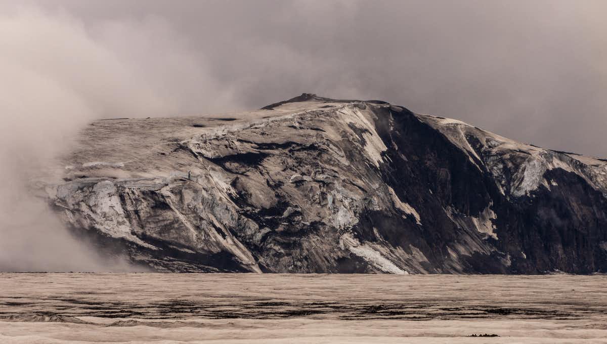 Old ridge of Grímsvötn. (Dave McGarvie)