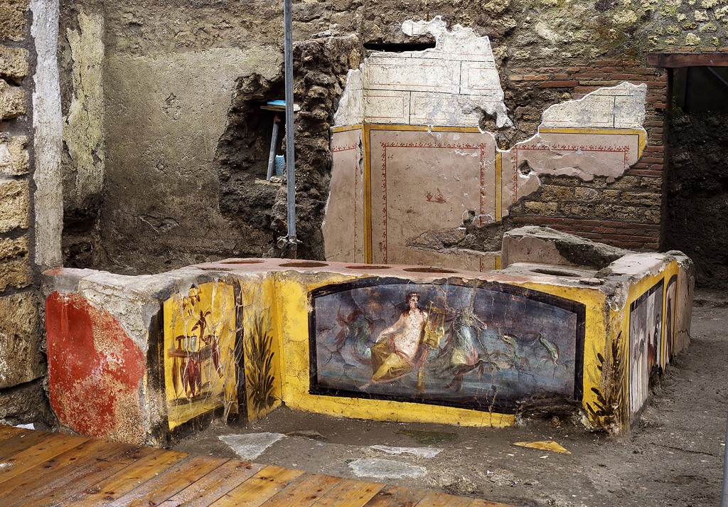 Pompeii thermopolium fresco