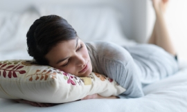 aldomurillo_-_young_woman_sleeping