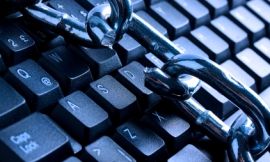 asbe_-_keyboard_with_chains