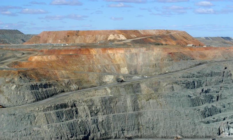 GillesPaire_mines_Shutterstock