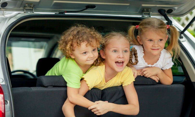 altanaka_children_shutterstock