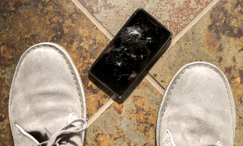 jwblinn_BrokenPhone_shutterstock
