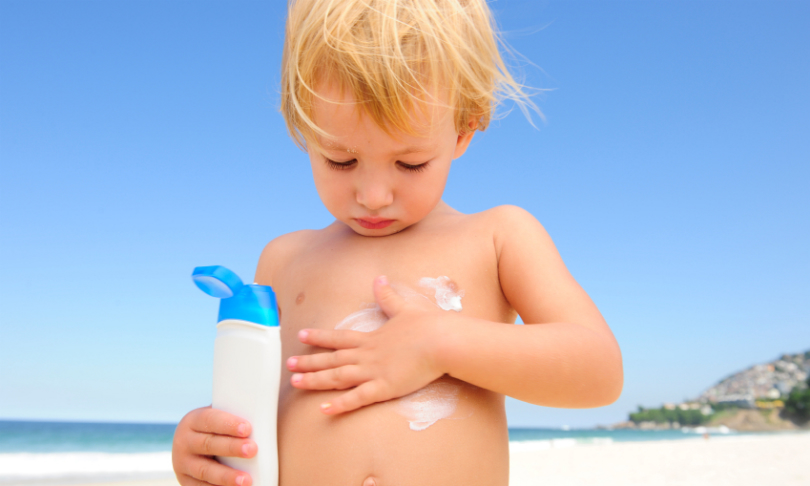 mangostock_Sunscreen_iStock