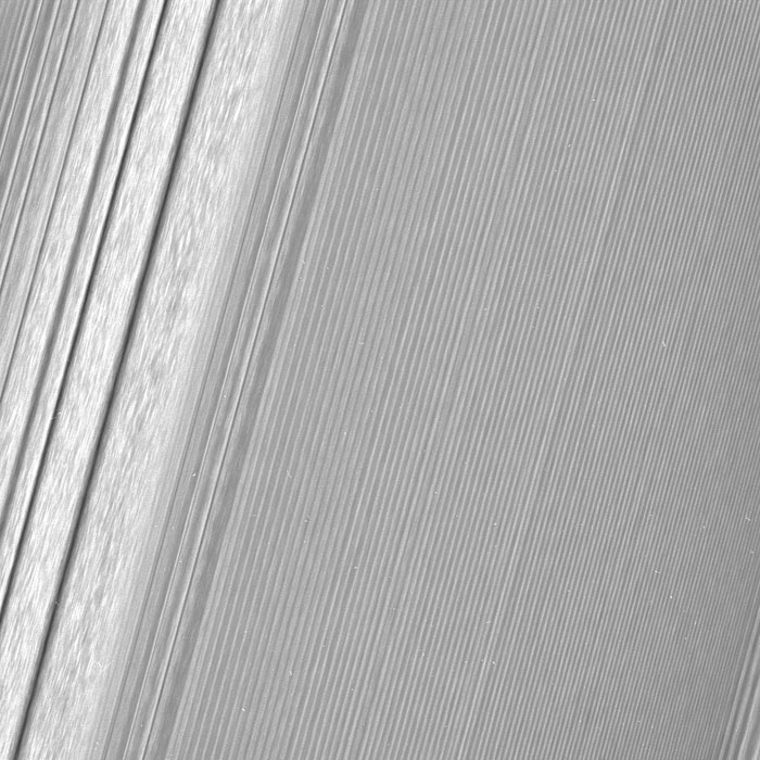 92387429387-cassini-1