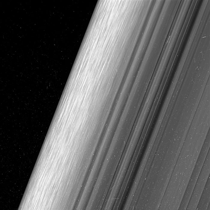 92387429387-cassini-2