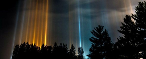 People keep thinking these eerie atmospheric light beams are UFOs