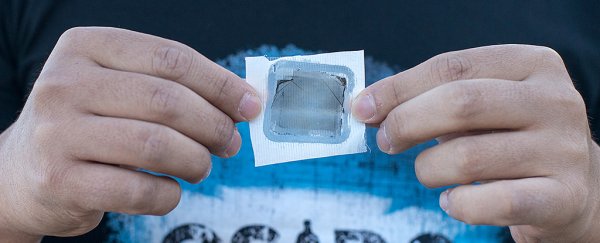 This new graphene invention makes filthy seawater drinkable in one simple step