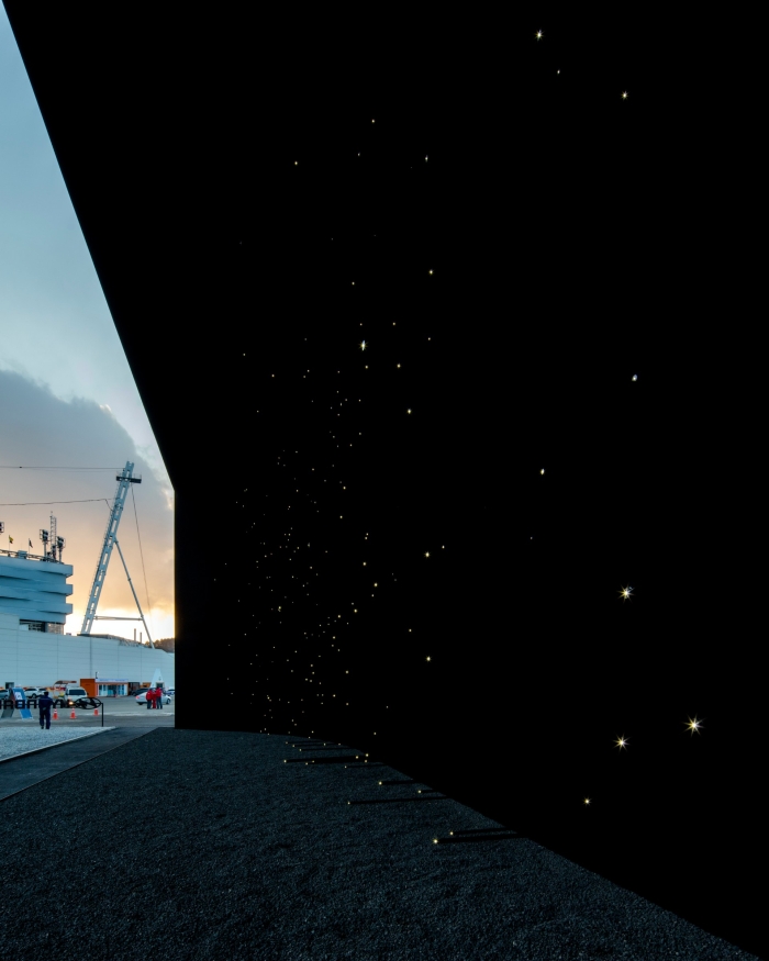 vantablack pavilion 02