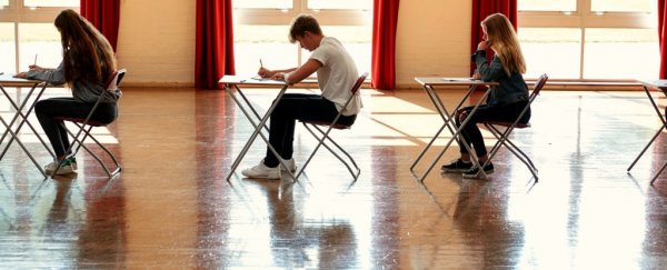 Getting a compliment can mess with your maths ability, study shows