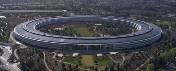 These are the 911 calls of Apple employees who walked into the glass walls of their "spaceship"