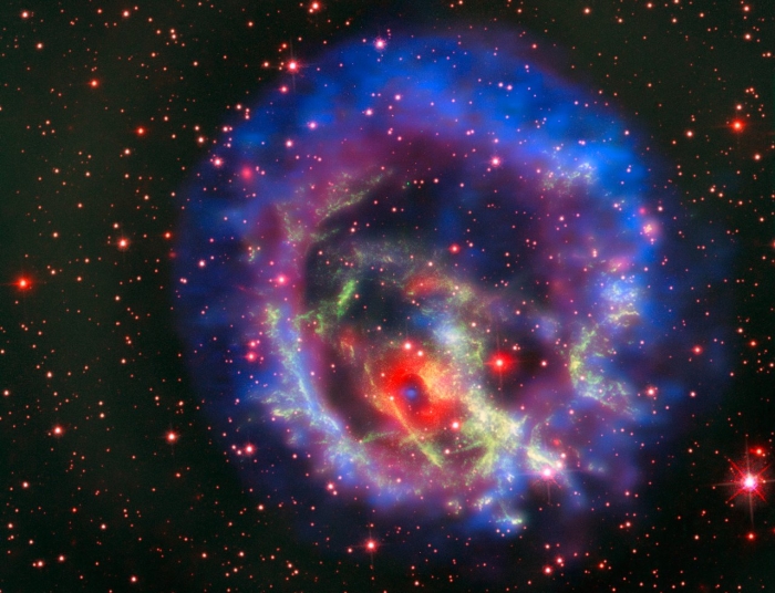 e0102 supernova 700