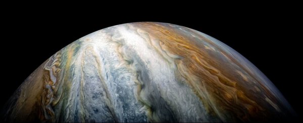 The sun shines brightly on a gorgeous 'full' Jupiter in May