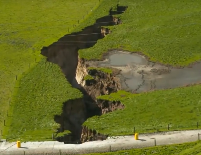 Biggest Ever Sinkhole Has Ripped Open In New Zealand And