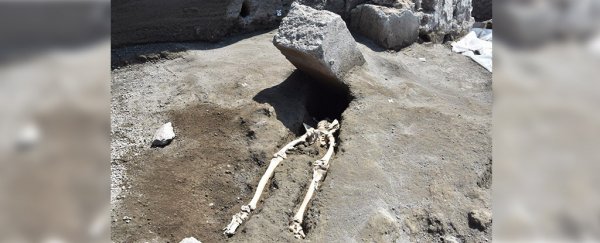 Archaeologists just found the 'crushed' Pompeii man's skull. It's not what we expected