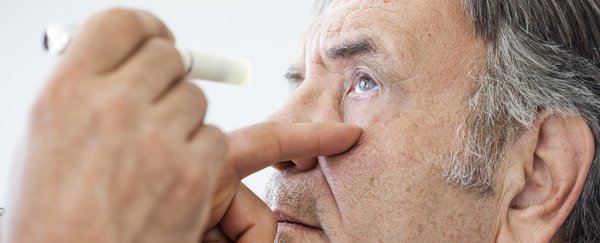 Scientists just discovered a crucial link between eye disease and Alzheimer's