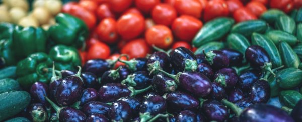 Can you really reduce your cancer risk by eating organic foods? Here's the science