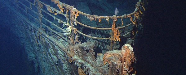 titanic prow underwater