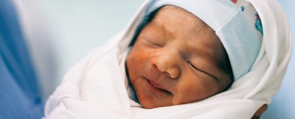 There's something different about the gut microbes of babies born at home, study finds