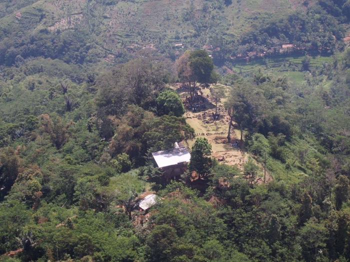 018 gunung mount padang pyramid indonesia 3