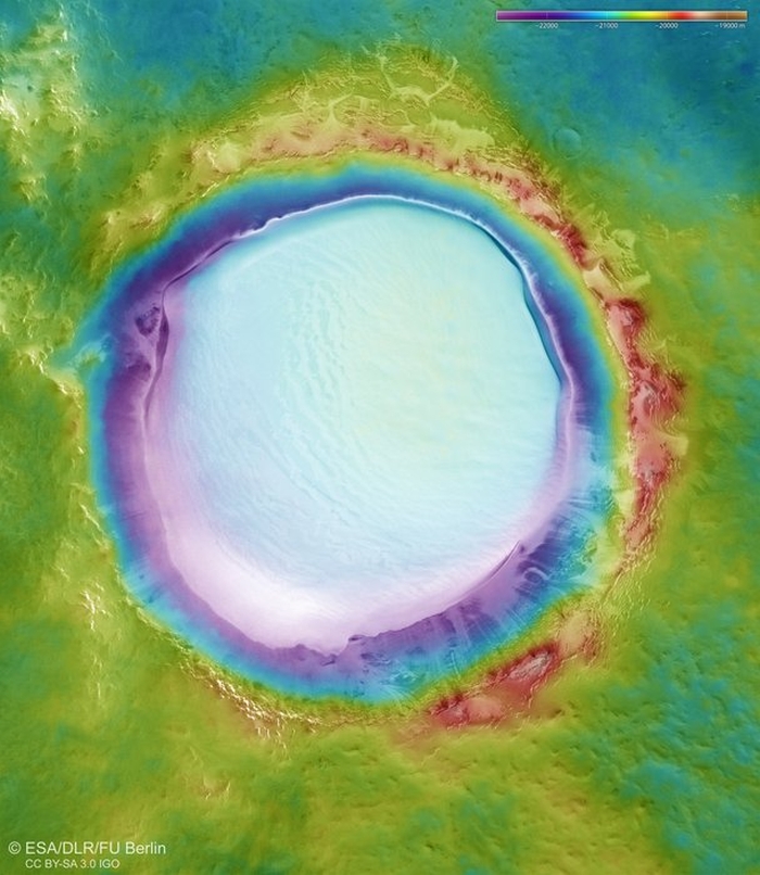 topografia del cratere korolev