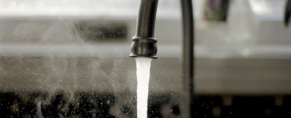 Brilliant new device can harvest drinking water from seemingly dry desert air