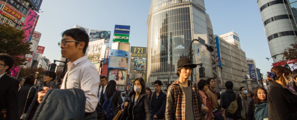 Science finally reveals how much space you should really give other pedestrians
