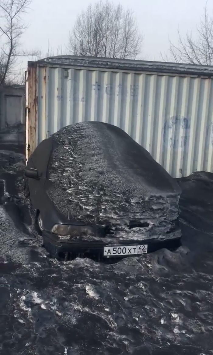 Disturbingly Black Snow Has Blanketed Several Towns in Siberia :  ScienceAlert