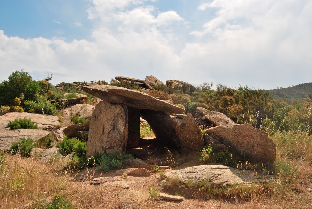 Dolmen de las Ruines, Catalonia. (Bettina Schulz Paulsson)