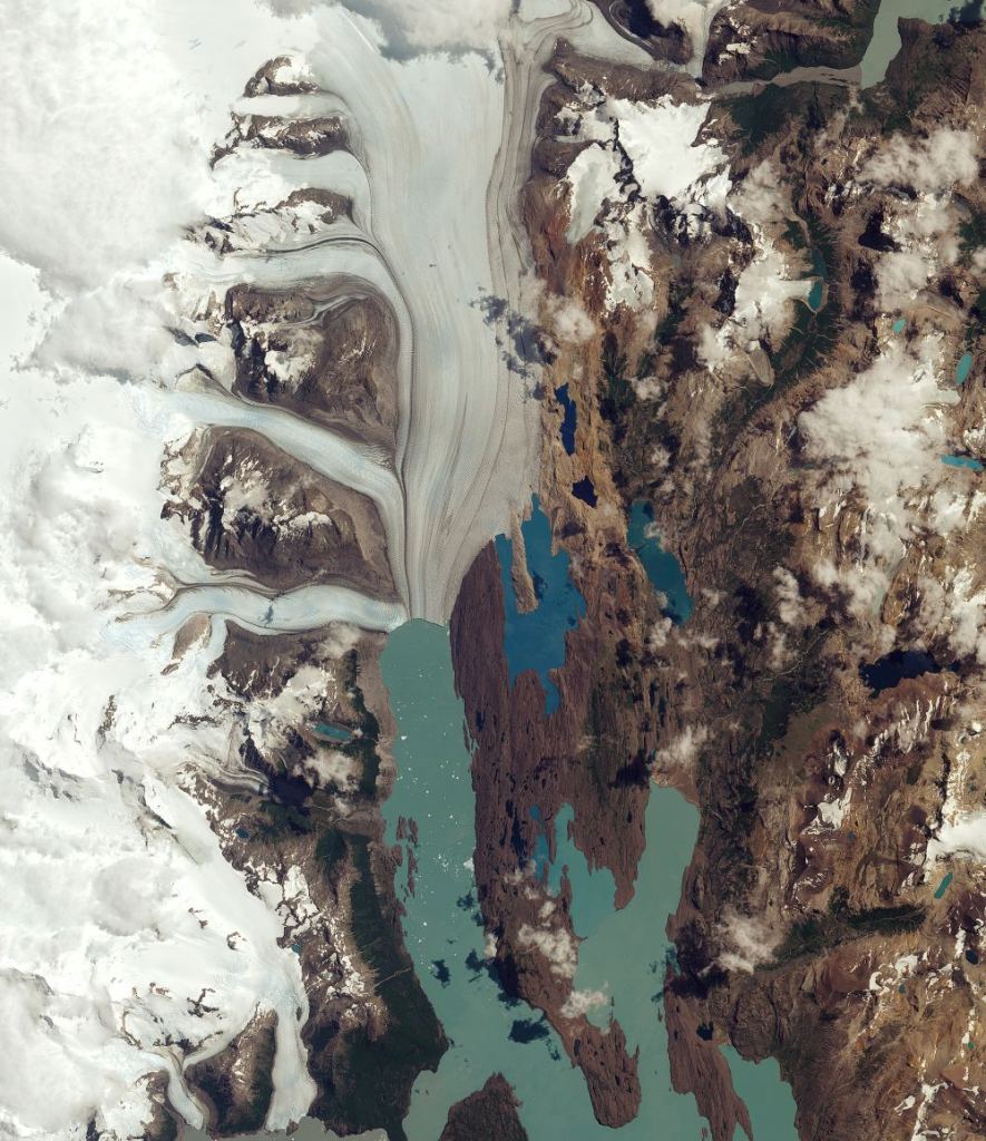 Argentina's Upsala Glacier has retreated more than 3km in 15 years (Copernicus Sentinel data (2016)/ESA/CC BY-SA 3.0)