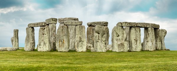 The builders of Stonehenge trace their ancestry directly to continental 'immigrants'