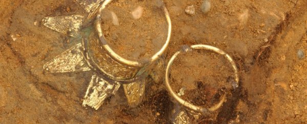 A warrior-prince's elaborate tomb was excavated near London. Here's what was inside