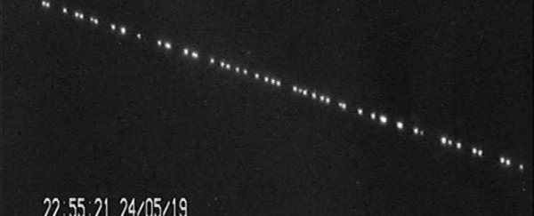 Elon Musk's Starlink 'train' looks amazing, but astronomers have serious concerns
