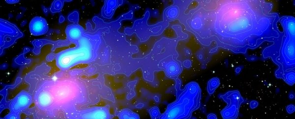 Astronomers find first evidence of an odd radio 'bridge' connecting 2 galaxy clusters