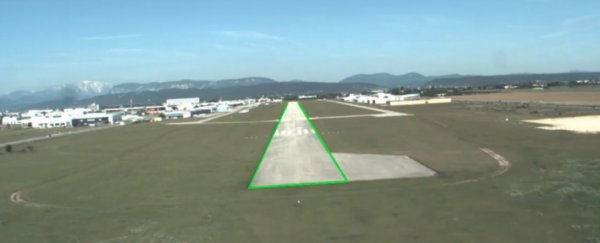 German scientists pull off truly autonomous aircraft landing in stunning video