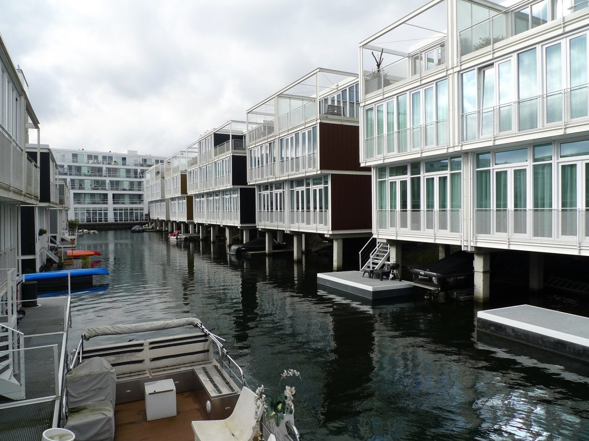 floating house complex netherlands