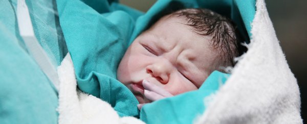 Don't panic, scientists haven't shown c-sections 'cause' autism