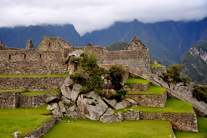 Natural blocks of stone in Machu Picchu. (Rualdo Menegat)