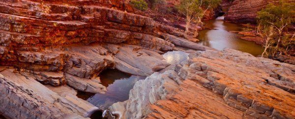 Ancient Australian rocks suggest Earth's continents were shifting earlier than thought