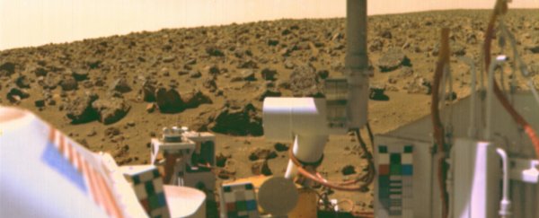 Former NASA Scientist is 'convinced' we've already found evidence of life on Mars