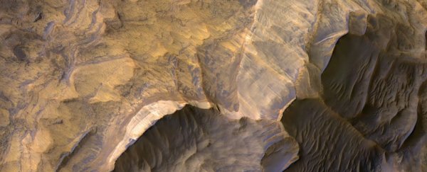 Stunning NASA image shows what appear to be intricate sandstone layers on Mars