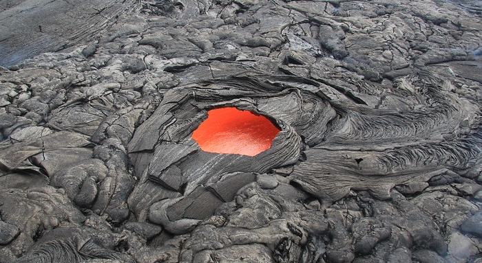 lava skylight hawaii