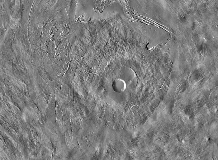 pavonis mons