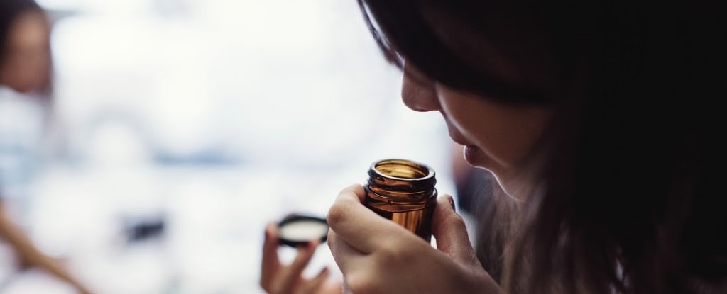 La pérdida repentina de olor podría indicar "portadores ocultos" de coronavirus, dicen expertos del Reino Unido 1 La pérdida repentina de olor podría indicar "portadores ocultos" de coronavirus, dicen expertos del Reino Unido 1