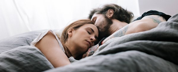 Comprehensive study suggests most heterosexual couples get better sleep when together