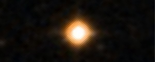 Amateur astronomers find a Saturn-sized planet in the habitable zone of a distant star