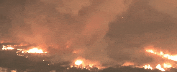 Here's how extreme wildfires can unleash thunderstorms and 'fire tornadoes'