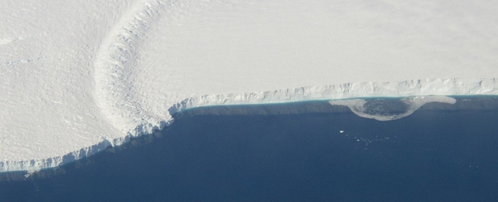 The Pine Ice Glacier back in 2002. 